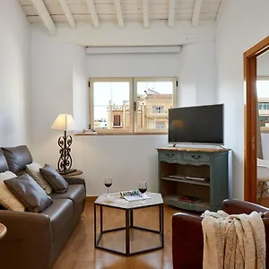 https://lodgingmalaga-plaza-constitucion.hotelsinnerja.org