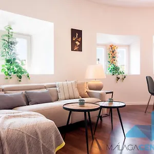 https://malaga-center-flat-luxury.hotelsinnerja.org